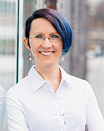 Nadja Ritter, Massage bei Muskelverspannungen, Muskelschmerzen, Verspannungen des Rückens, Rückenschmerzen, Nackenschmerzen, Schulterprobleme, Schultersteifheit, Nackenprobleme, Nackensteifheit, Hexenschuss, Skoliose, ISG-Blockierung, Hüftschermzen, Spannungskopfschmerz, Migräne, Beckenschiefstand, Schleudertrauma, Gelenkschmerzen, Verstauchung, Schwindel, Arthrose, Tinntitus, Wirbelfehlstellungen, Hexenschuss, Knieschmerzen, Ischias.